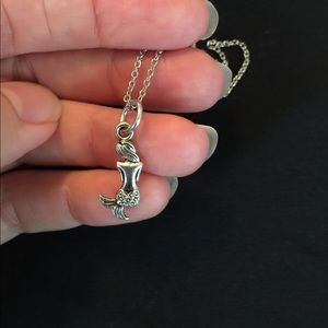 Dainty Silver Mermaid Necklace🧜‍♀️